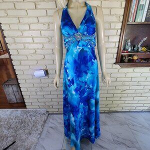 Nwot Masquarade Womens Blue Formal Dress Full Length Halter Style Size 5/6